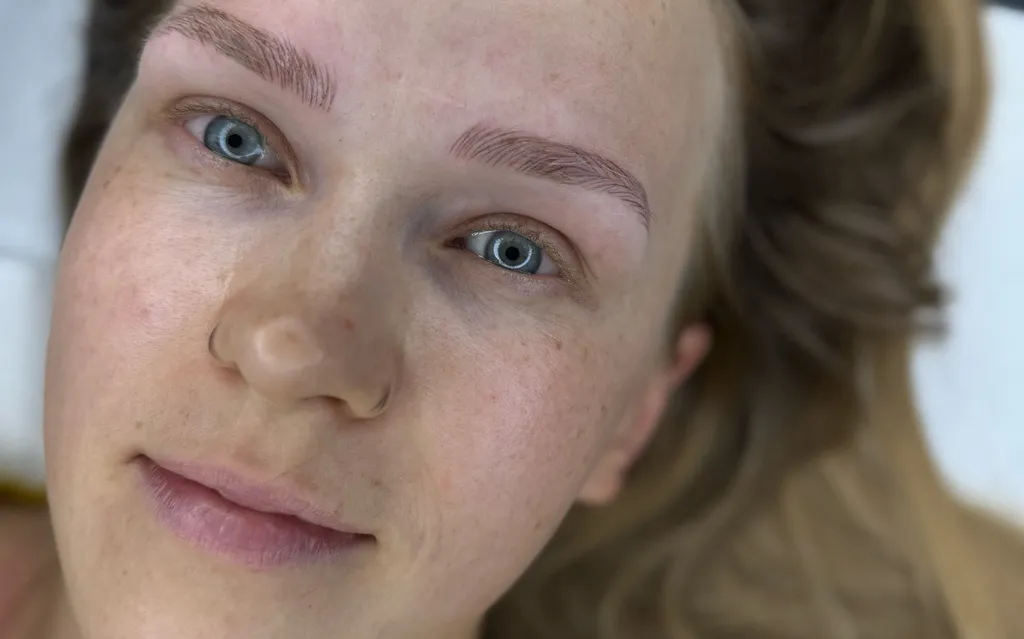 Microblading ⟩
